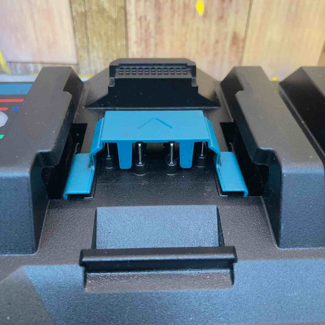 ★マキタ(makita) 40V 2口急速充電器 DC40RB【八潮店】