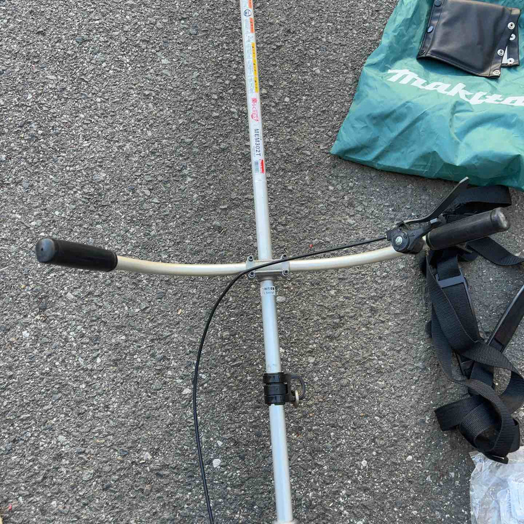 【店頭受取り限定】◇マキタ(makita) 2ストエンジン刈払機 MEM302T【所沢店】