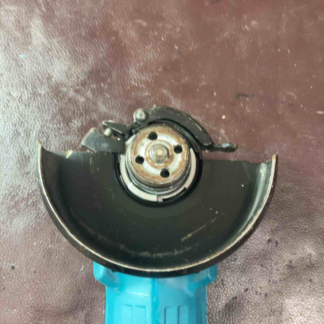【中古品】★マキタ(makita) 100mmコードレスディスクグラインダ GA412DZ【東大和店】
