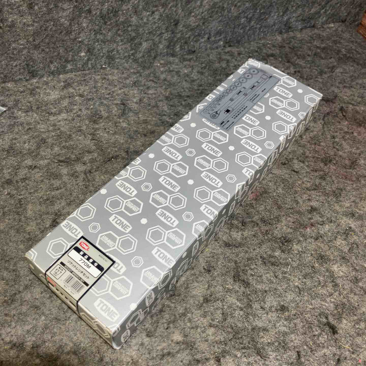 ◇トネ(TONE) ソケットレンチセット 差込角12.7mm(1/2") 770M 内容16点 シルバー【桶川店】
