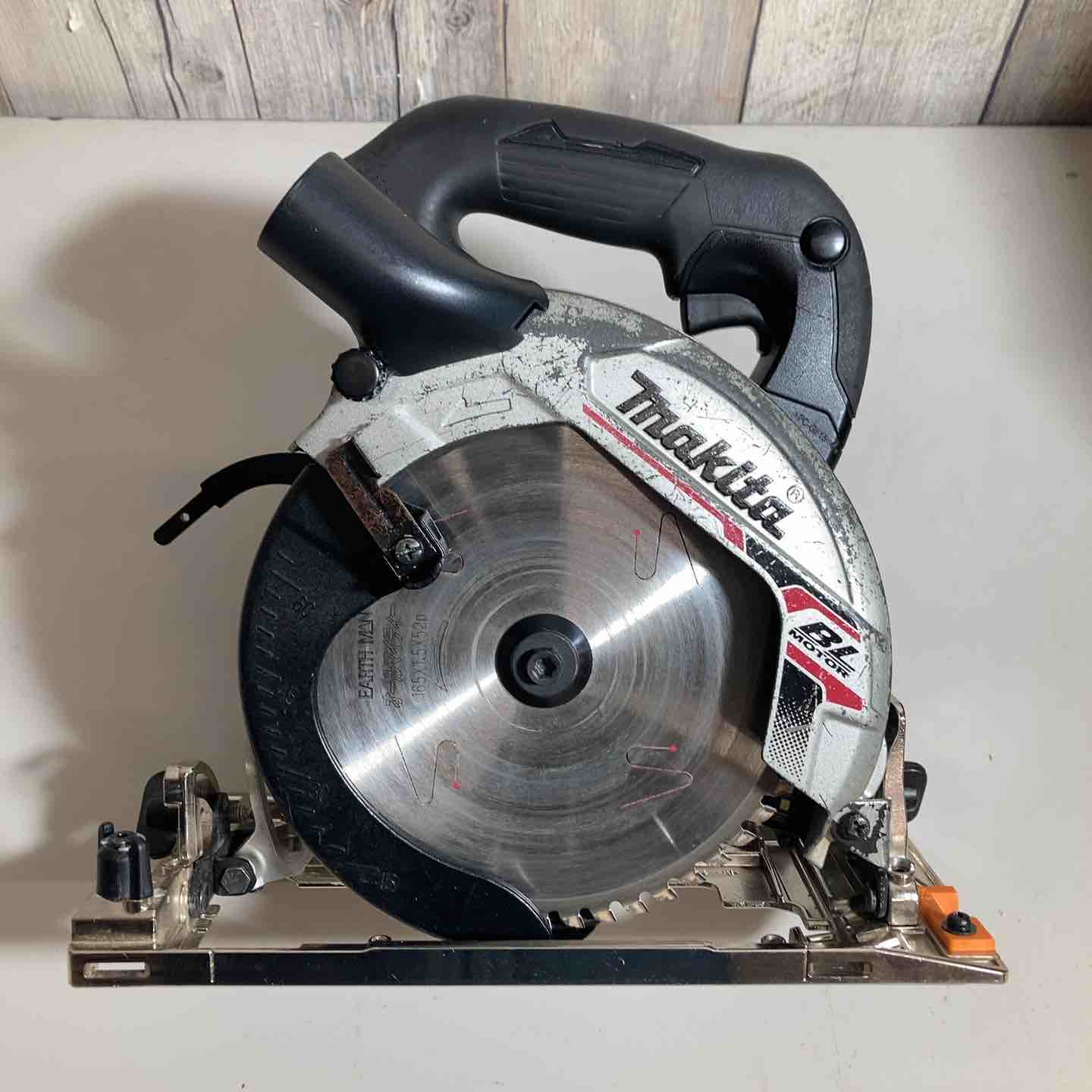 マキタ makita/マキタ HS631DZB 18V 165mm充電式丸ノコ 本体+ 