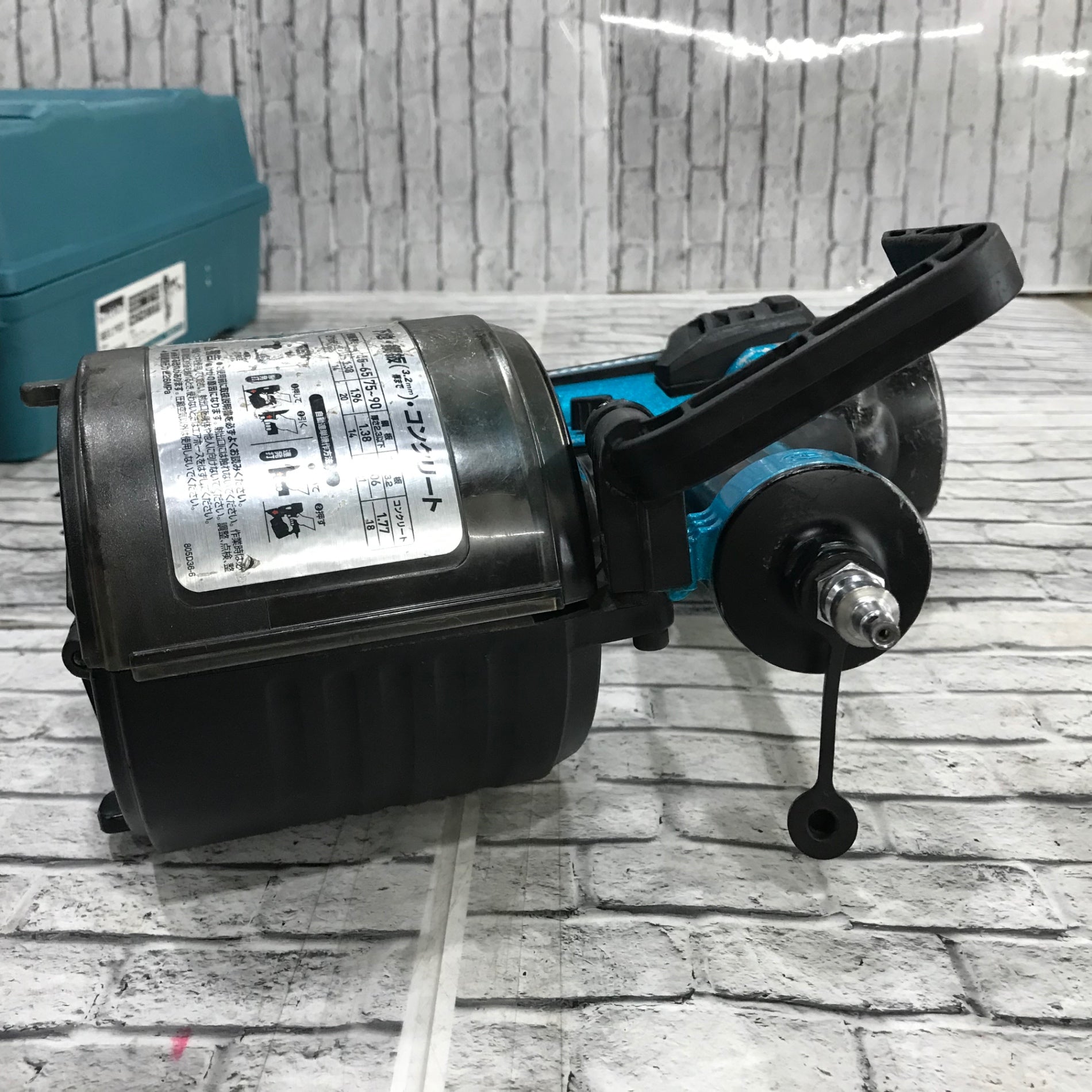 ☆マキタ(makita) 高圧エア釘打ち機 AN932H【川口店】 – アクトツール