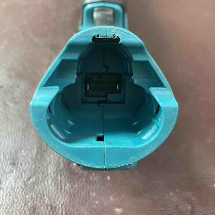 【中古品】マキタ(makita) コードレスレシプロソー JR101DW【東大和店】
