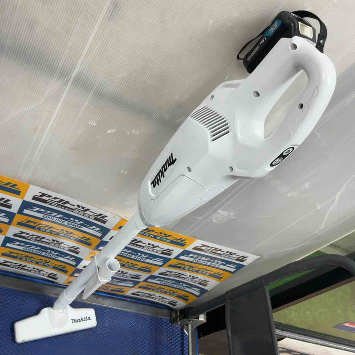 ☆マキタ(makita) コードレスクリーナー CL107FDSHW【草加店】
