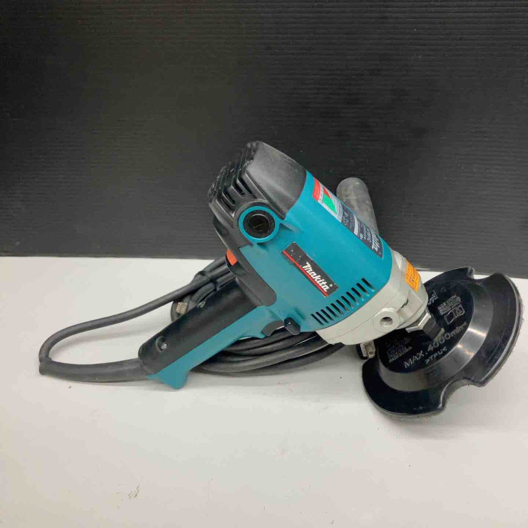◇マキタ(makita) 180mm電子ポリッシャ PV7001C【戸田店】
