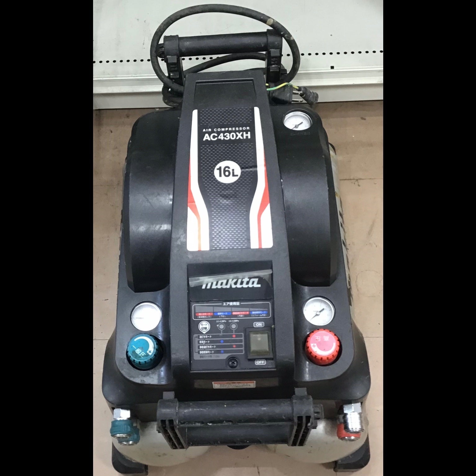 展示品 マキタ AC430XH 未使用   エアコンプレッサ 16L 展示品 マキタ AC430XH 未使用 エアコンプレッサ 16L