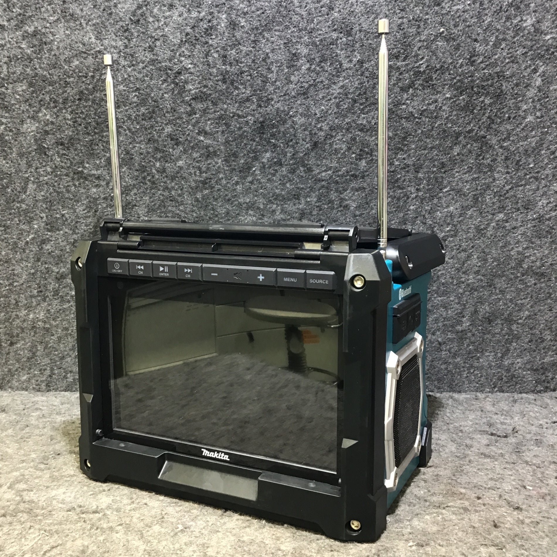 【美品中古・リモコン欠品】 マキタ (makita) コードレスラジオ付テレビ TV100 【桶川店】