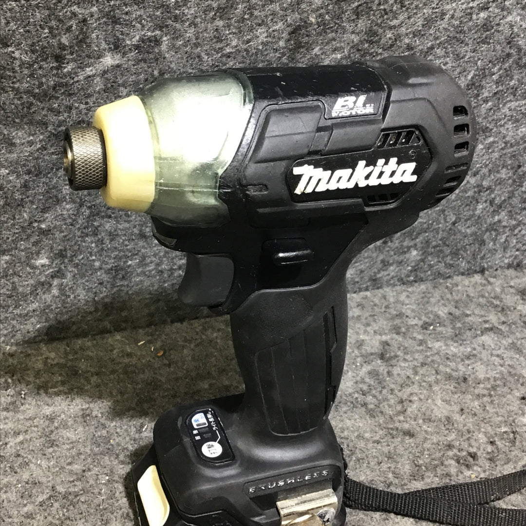 【中古品】マキタ(makita) コードレスインパクトドライバー TD111DSHXB ※トリガーを引いてる時の動きが不安定※【桶川店】