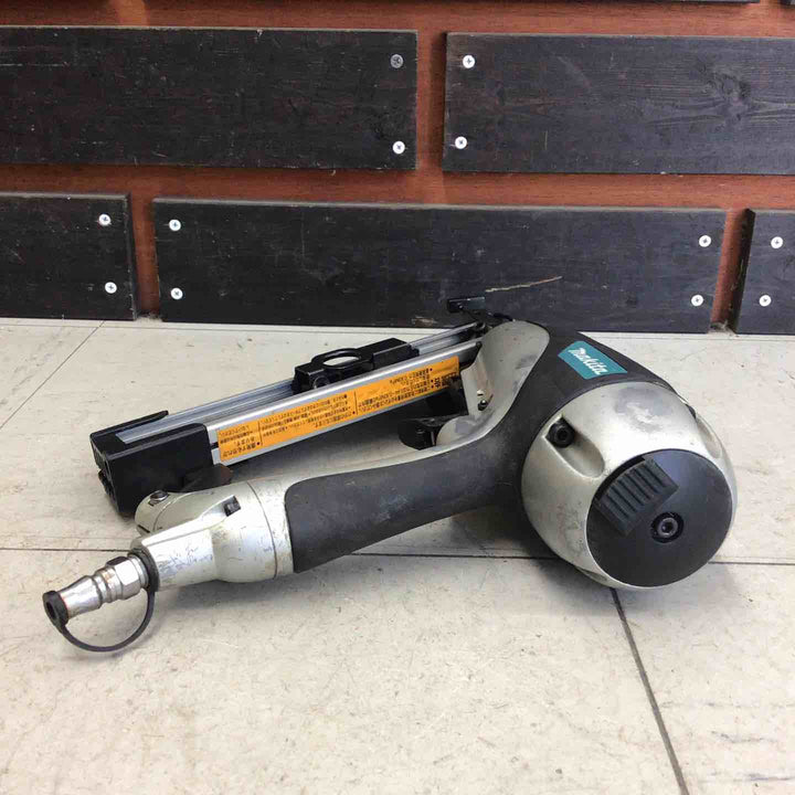 【現状品】 マキタ/makita フロア用ブラッド釘打 AF634S 【鴻巣店】
