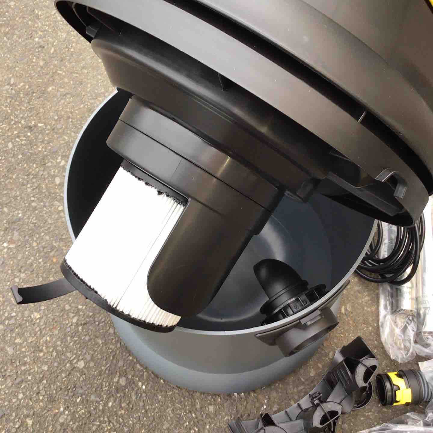 ◇ケルヒャー バキュームクリーナー 乾湿両用掃除機 NT27/1【八潮店