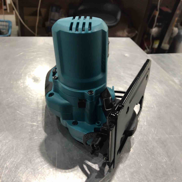 ★マキタ(makita) コードレスマルノコ HS301DSH【川口店】