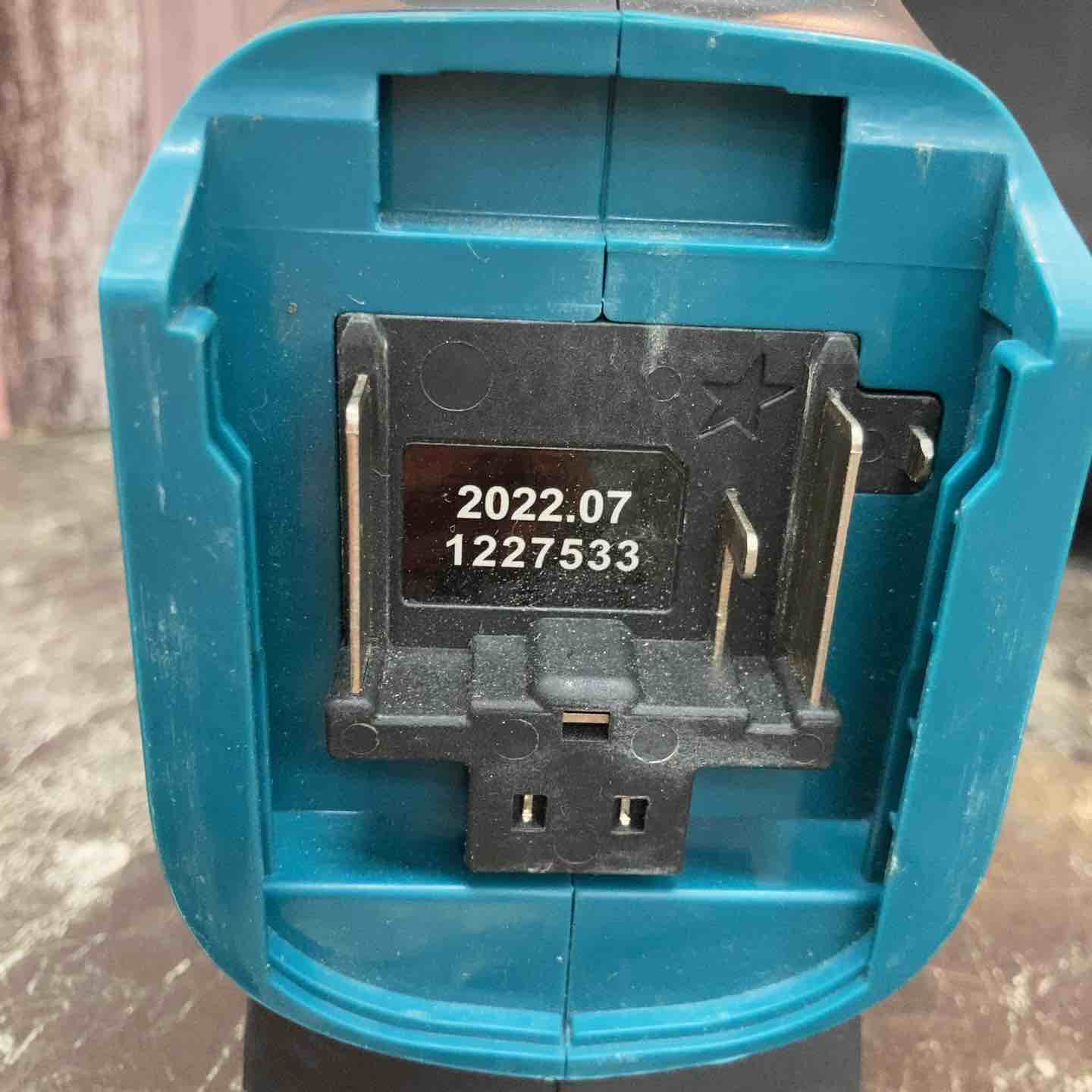 ☆マキタ(makita) コードレス空気入れ MP180DZ【八潮店】 – アクト