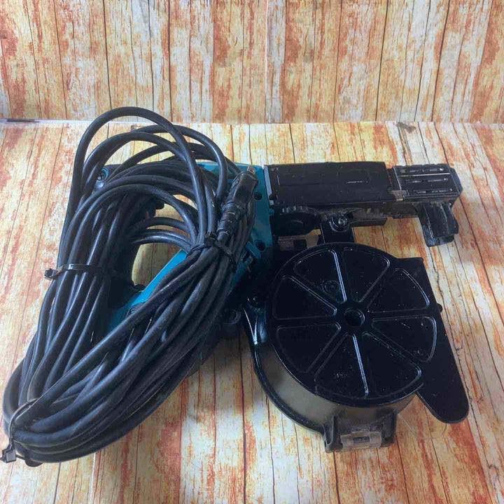 ☆マキタ(makita) オートパックスクリュードライバー 6841R【川崎店】