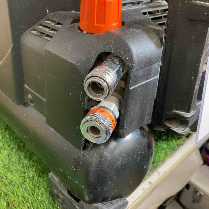★マックス(MAX) エアコンプレッサー AK-HH1310E_ブラック【戸田店】