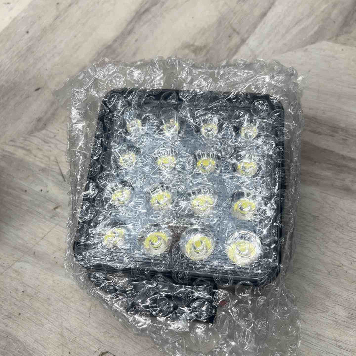 カシムラ(Kashimura) LEDワークライト16灯 48W LED16灯 白色 48W 3360lm 6000K ノイズ対策 IP67 DC12/24V NML-8【越谷店】