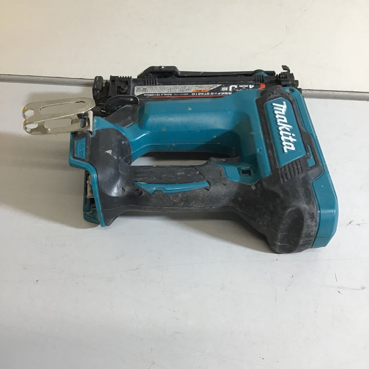 ○マキタ(makita) コードレスタッカー ST421DZ【戸田店】