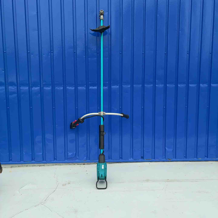 【中古品/店頭受取り限定】 マキタ(ｍakita) コードレス草刈機 Uハンドル MUR015GZ 【藤沢店】