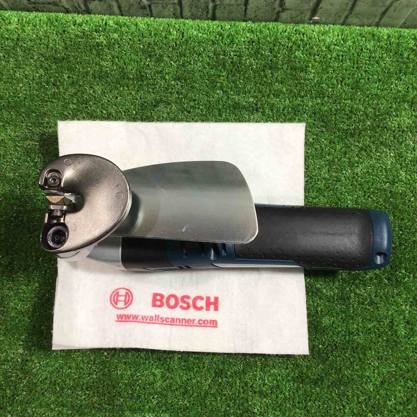◇BOSCH(ボッシュ) 10.8Vバッテリーシェア GSC10.8V-LI【越谷店
