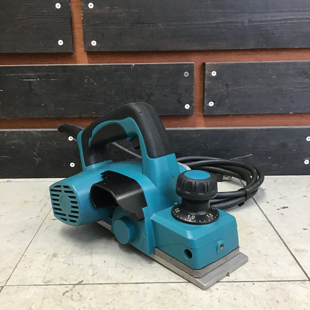 【現状品】 マキタ/makita 電気カンナ KP0800ASP 替刃式 【鴻巣店】