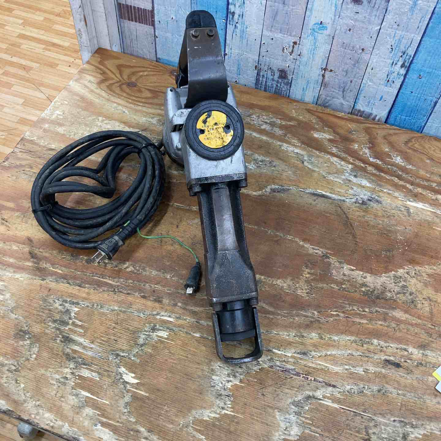 ☆マキタ(makita) 電動ハンマ HM1201【柏店】 – アクトツール