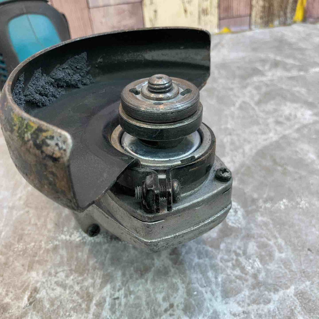 ☆マキタ(makita) コードレスディスクグラインダ GA402DZ【八潮店】