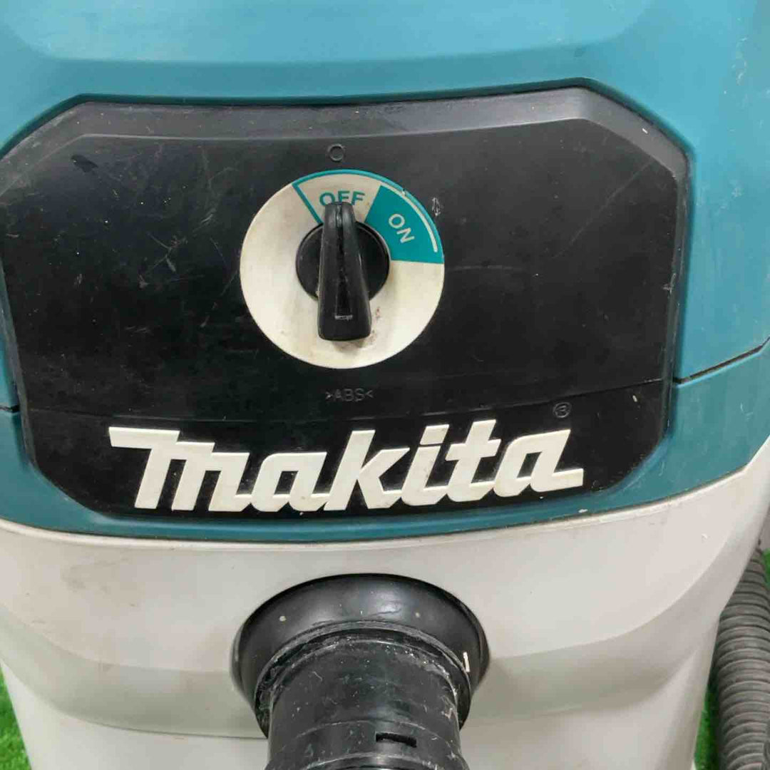 ★マキタ(makita) 集じん機 乾湿両用 VC2500【草加店】