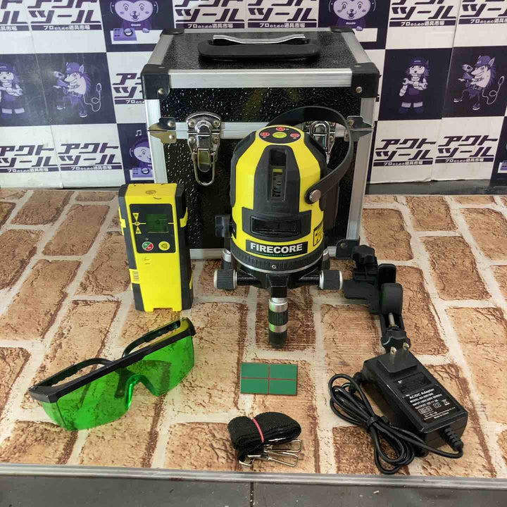 Firecore レーザー墨出し器 FIR411G【所沢店】