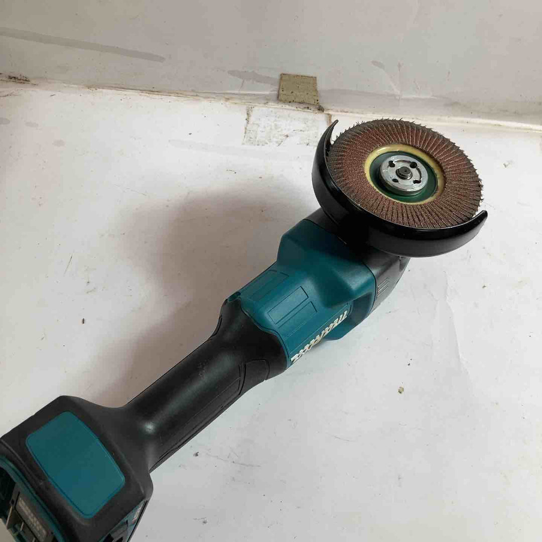 ★マキタ(makita) 100mmコードレスディスクグラインダ GA001GZ【川崎店】