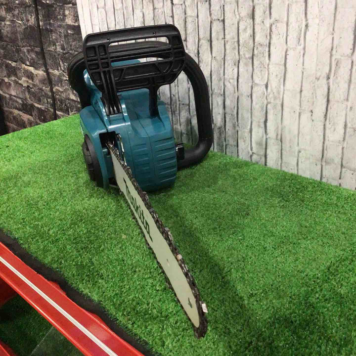 ★マキタ(makita) コードレスチェーンソー MUC353DZ【川口店】