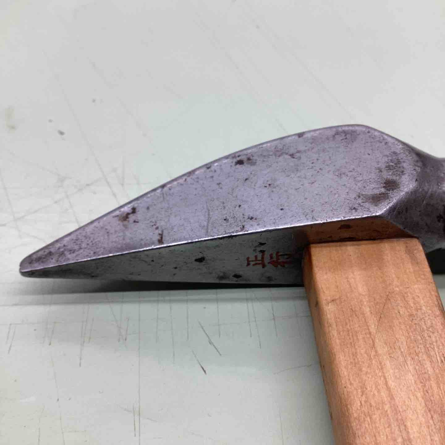 正行 100匁 舟手型玄翁 牛殺し柄【越谷店】 – アクトツール 正行 100匁 舟手型玄翁 牛殺し柄【越谷店】 – アクトツール