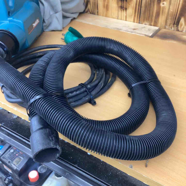 makita マキタ 集塵機 451 ホース、集塵袋付き【越谷店】