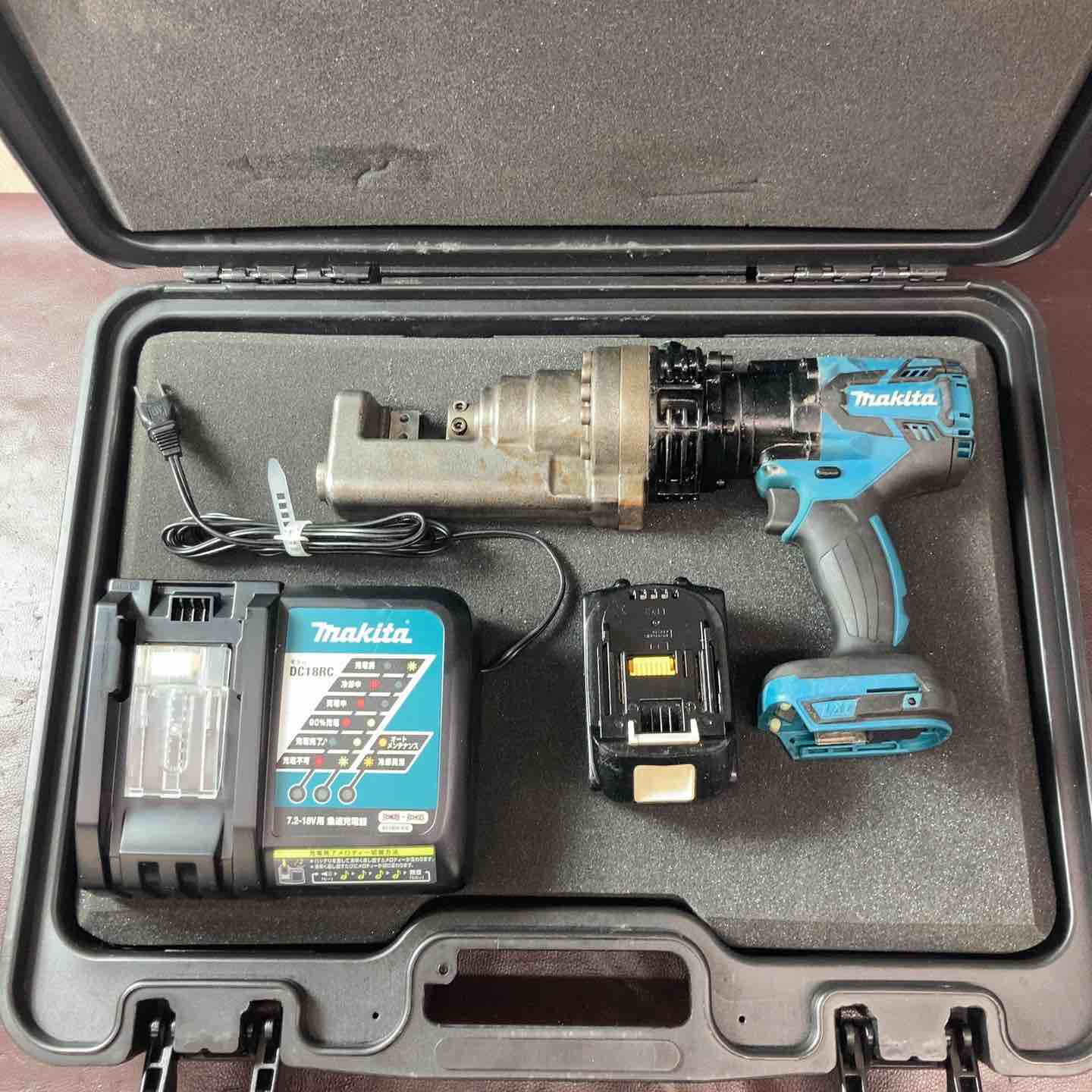【中古品】マキタ(makita) コードレス鉄筋カッター SC163DZK バッテリー・充電器付属【東大和店】 中古品】マキタ(makita) コードレス鉄筋カッター SC163DZK バッテリー
