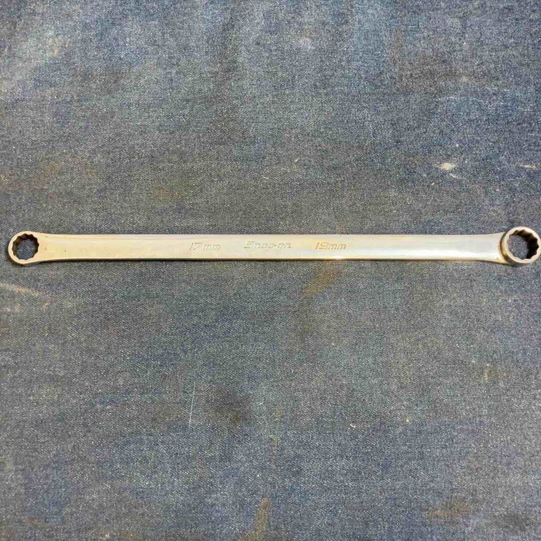 ◇スナップオン(Snap-on) ストレートメガネレンチ 0° オフセットヘッド 12ポイント ロングハンドル サイズ:17-19mm XDHFM1719【八潮店】