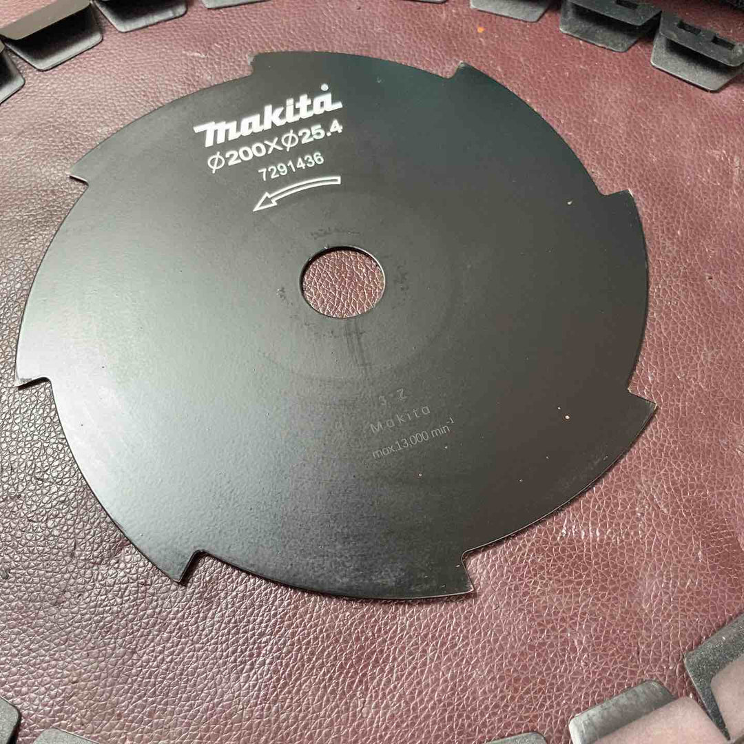 【中古美品】マキタ(makita) コードレス刈払機 MUR194DZ ループハンドル【東大和店】
