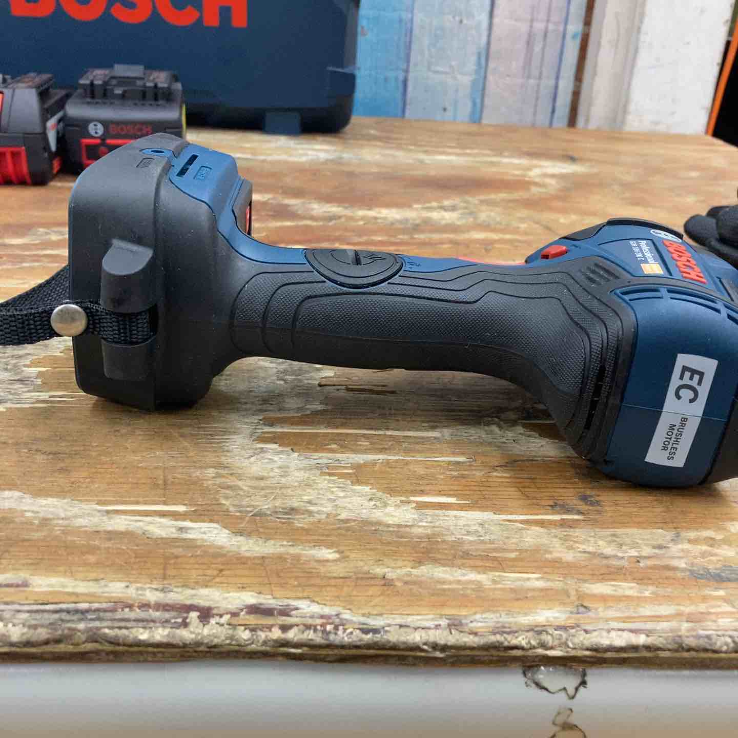 ◇ボッシュ(BOSCH) コードレスインパクトドライバー (6.0Ahバッテリー2