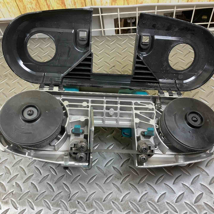 マキタ(makita) コードレスポータブルバンドソー PB183DZ【川崎店】