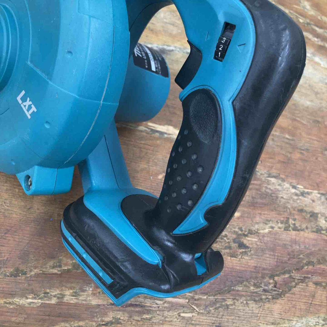 ☆マキタ(makita) コードレスブロワ UB182DZ【柏店】