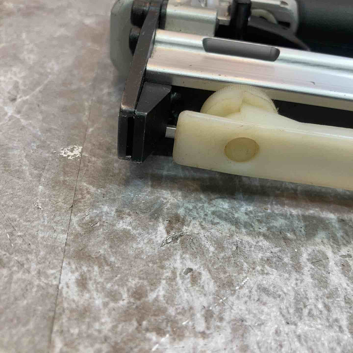 ◇マキタ(makita) 常圧エアタッカ 10mm AT1025AK【八潮店】