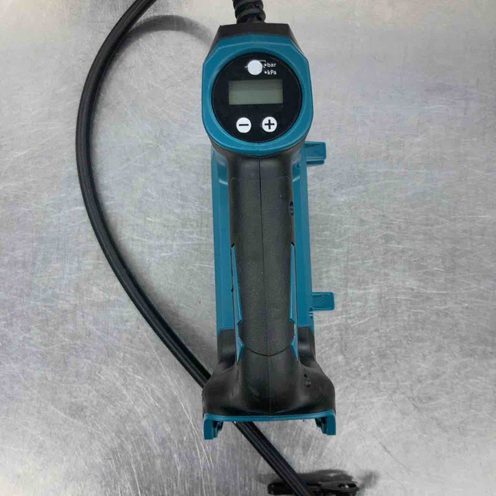 ★マキタ(makita) コードレス空気入れ MP180DZ【戸田店】