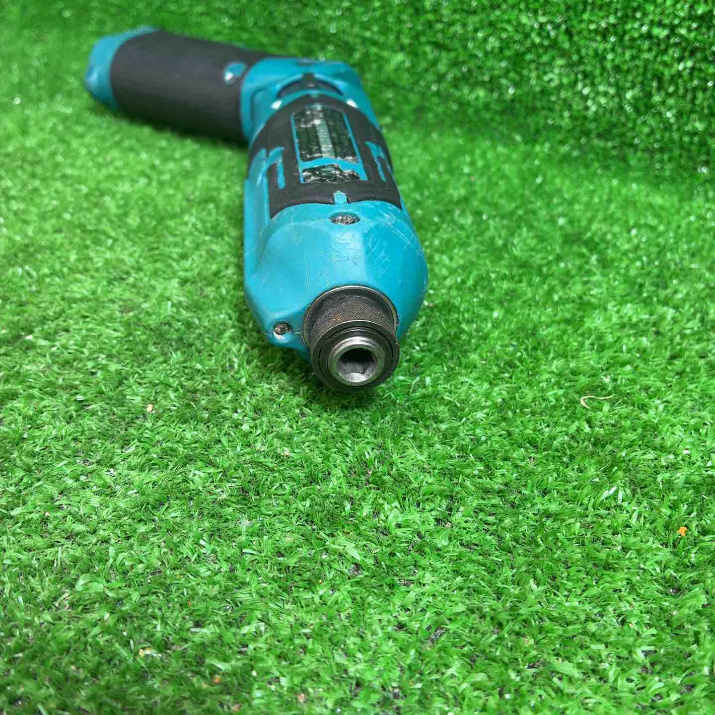 マキタ(makita) コードレスペンインパクトドライバー TD022DZ