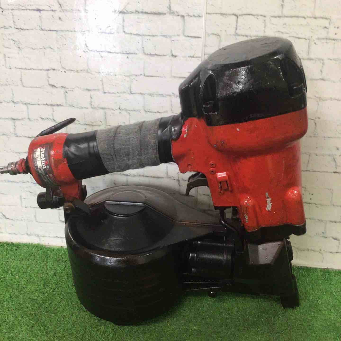 マキタ makita AN711H 高圧エア釘打機【野田愛宕店】【店頭取引限定】【中古】管理番号：ITV0WBL0IKDQ マキタ(MAKITA)|高圧エア釘打ち|【ハードオフ公式通販】オフモール