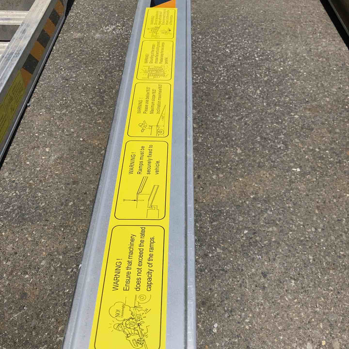 【店頭受取り限定】アルミブリッジ メーカー不明、型式不明 1800mm 2本セット【八潮店】