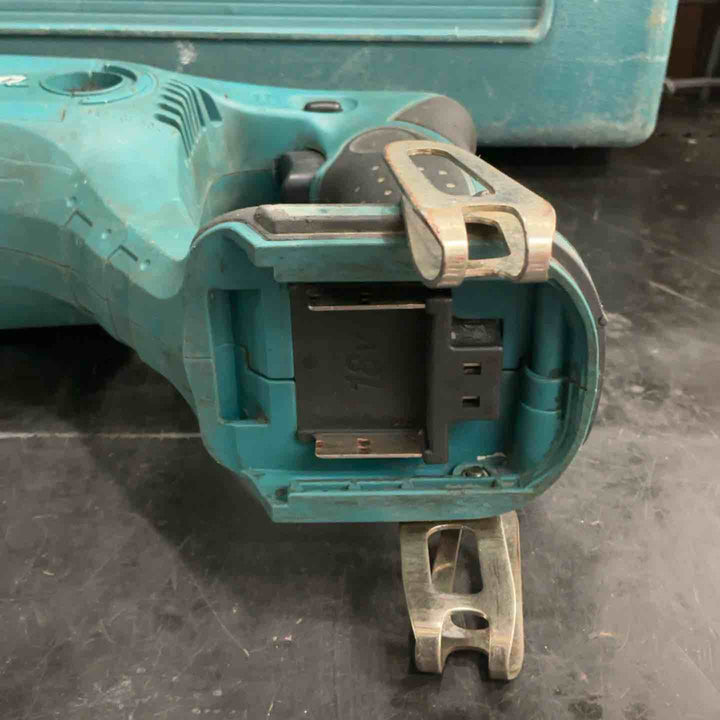 ☆マキタ(makita) コードレスレシプロソー JR182DZK【草加店】