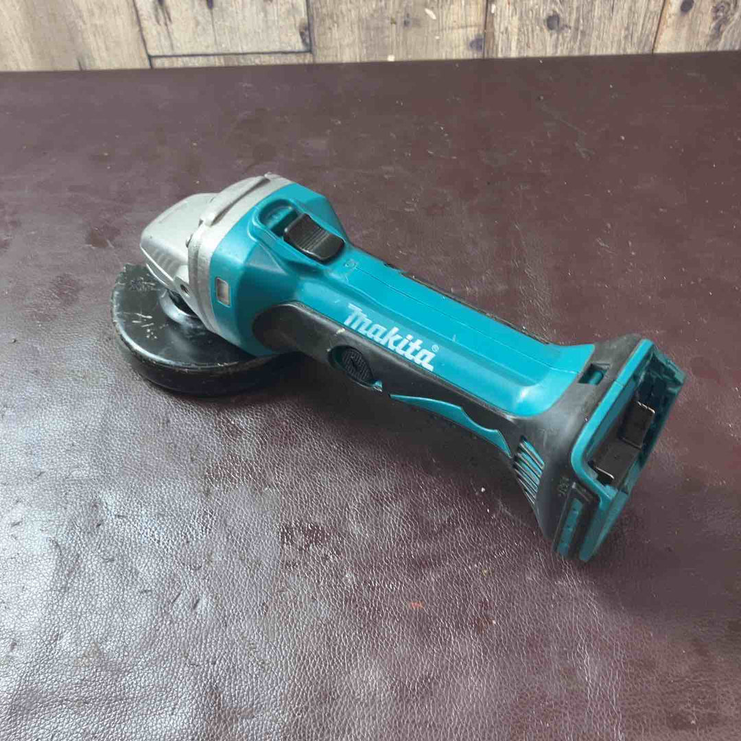 【中古品】 マキタ(makita) 100mmコードレスディスクグラインダー GA400DZ 【東大和店】