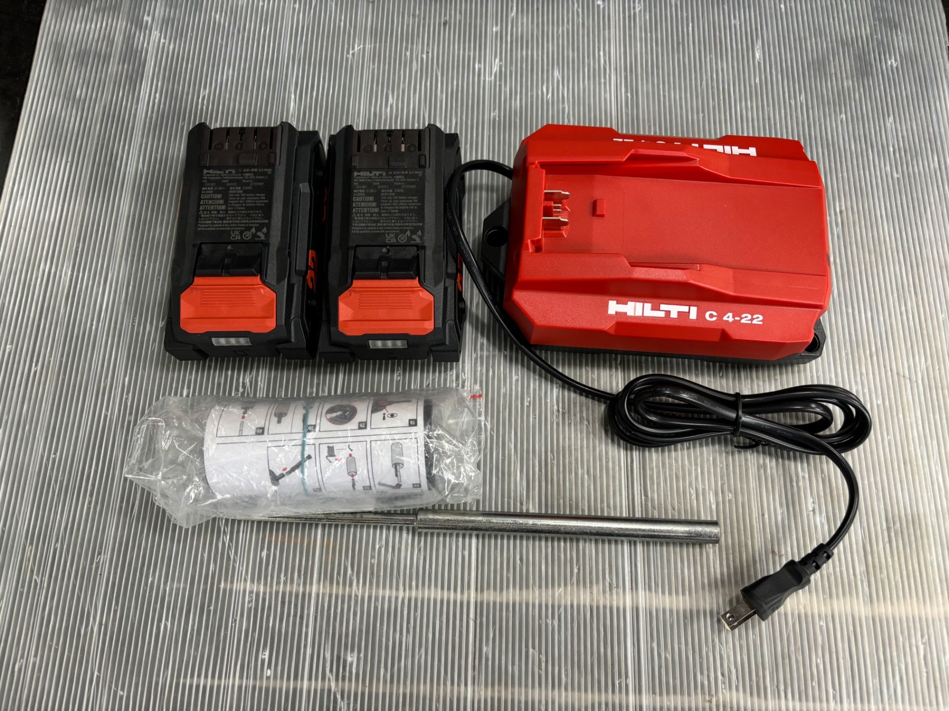 美品 【b04】ジャンク ヒルティ HILTI 22V鋲打ち機 BX3-L 3.0Ah2