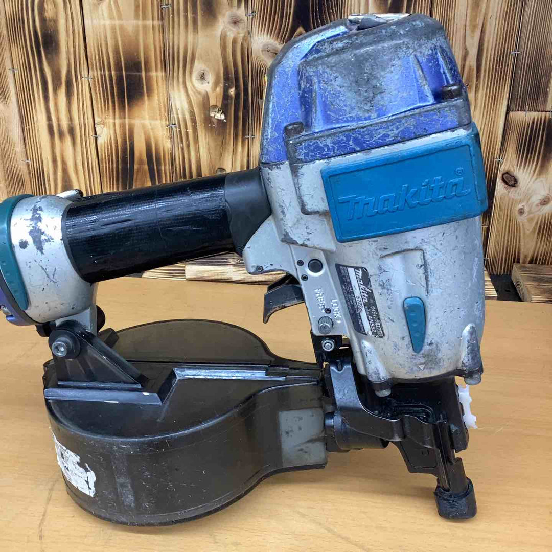 ☆マキタ(makita) 常圧エア釘打ち機 AN552【越谷店】