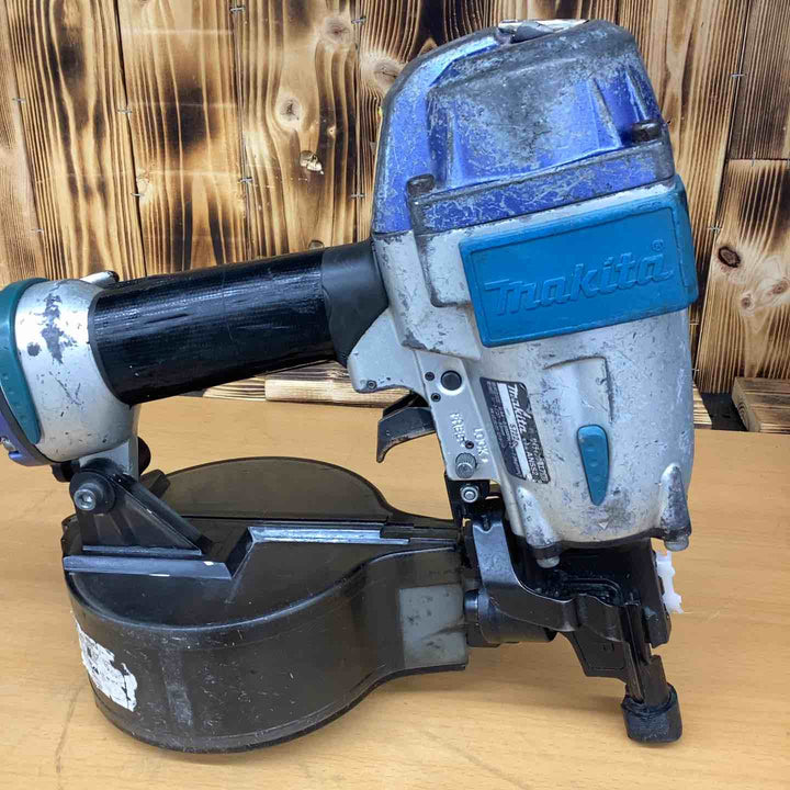 ☆マキタ(makita) 常圧エア釘打ち機 AN552【越谷店】