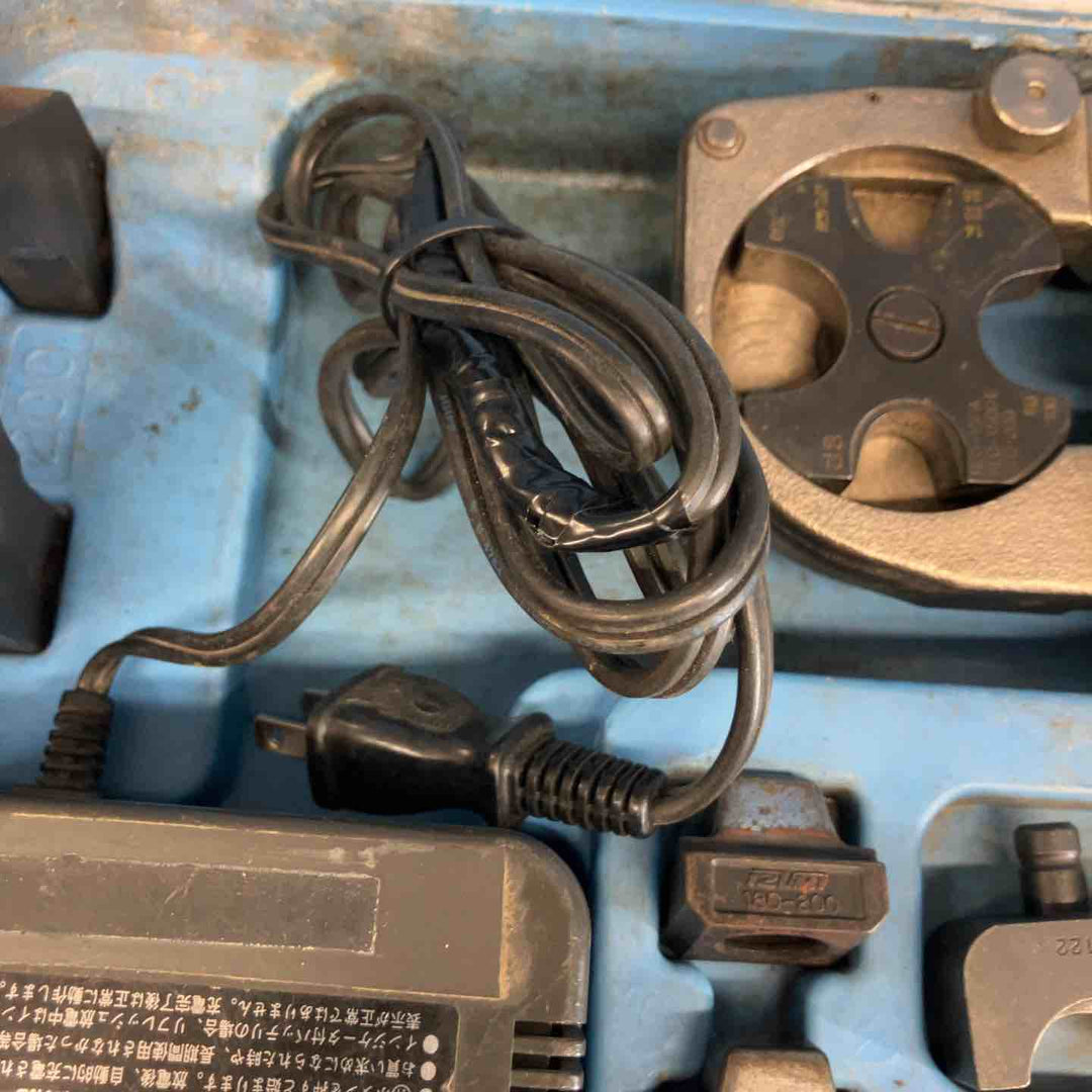 ◇泉精器(IZUMI) コードレス油圧式圧着工具 REC-200M1ニカド電池使用 圧着確認済み【戸田店】