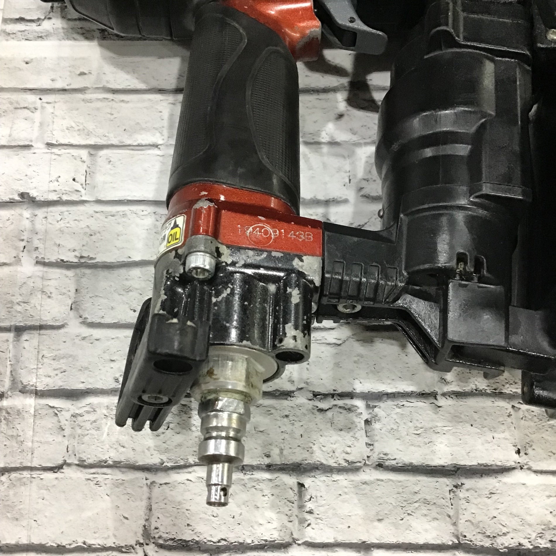 【中古品】★マックス(MAX) 高圧エアネジ打ち機 HV-R41G4【東大和店】 中古品】☆マックス(MAX) 高圧エアネジ打ち機 HV-R41G4-R【東大和店