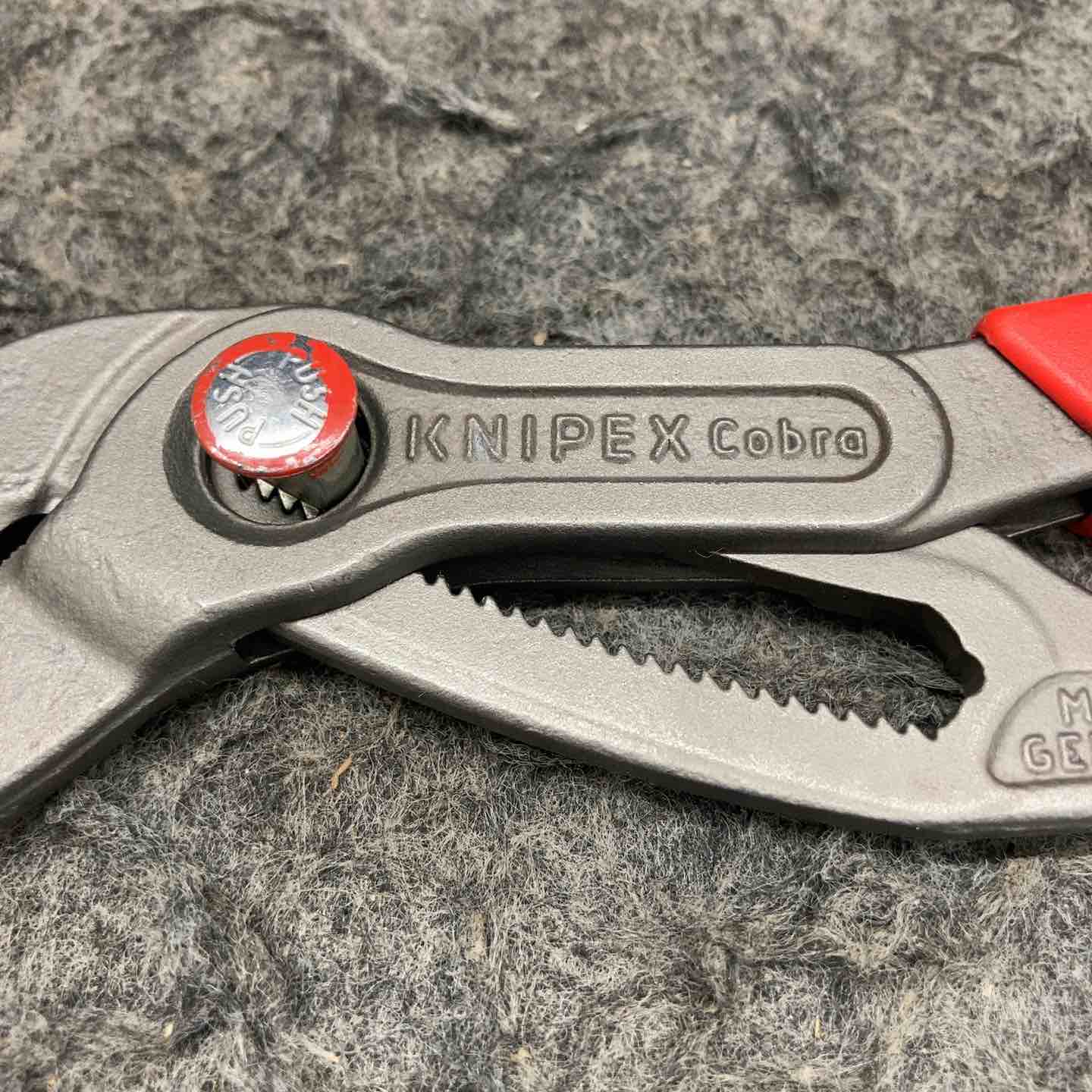 中古美品】 クニペックス/KNIPEX ウォーターポンププライヤー 8722-250